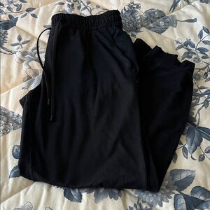 Lululemon soft jersey joggers (7/8 length)